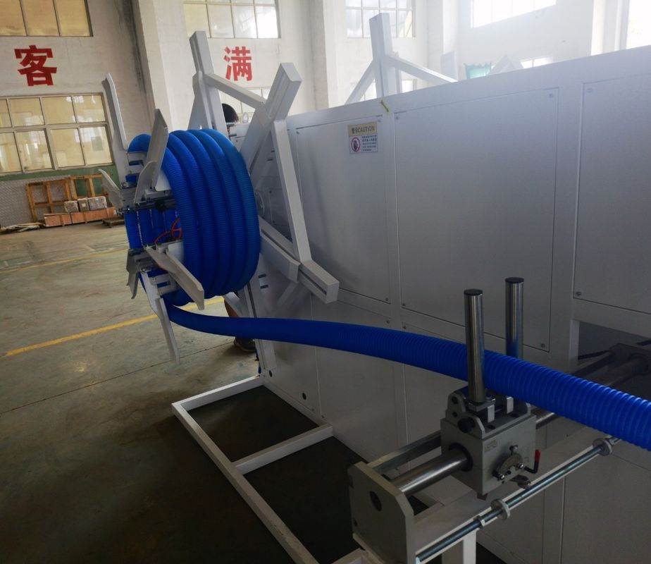 63 - 110 पीई पीपी एचडीपीई पीवीसी एकल डबल दीवार नालीदार पाइप निर्माण मशीन