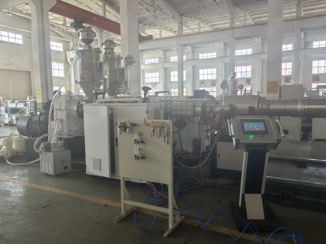 जल निकासी और सीवेज के लिए ऊर्जा बचत उच्च उत्पादकता स्वचालित DWC पाइप बाहर निकालना लाइन