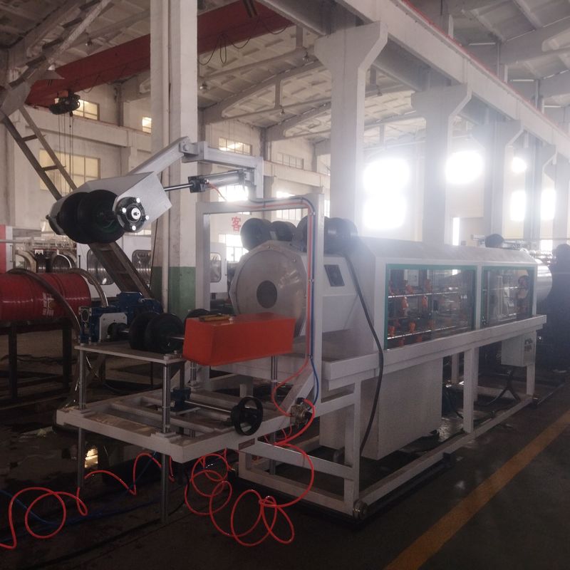 सीमेंस मोटर और 8-15 किलोग्राम/घंटे की क्षमता के साथ स्वचालित कम्प्यूटरीकृत डबल वॉल नालीदार पाइप एक्सट्रूज़न लाइन