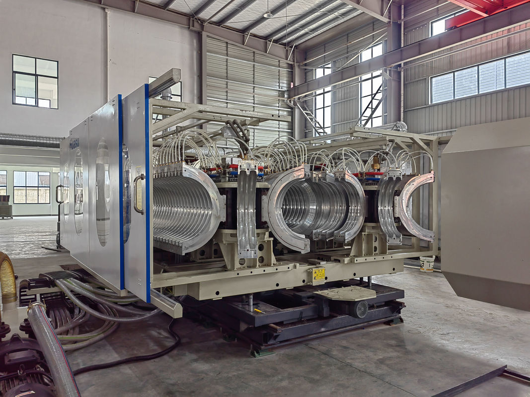 सीमेंस संपर्कक और स्वचालित संचालन के साथ सटीक डबल दीवार नालीदार पाइप एक्सट्रूज़न लाइन