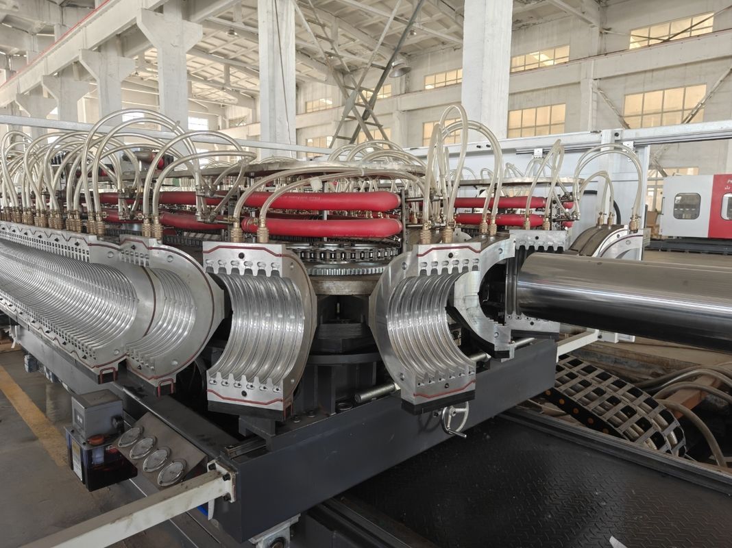 एल्यूमीनियम मिश्र धातु मोल्ड सामग्री और श्नाइडर संपर्कक के साथ अनुकूलन योग्य डबल दीवार नालीदार पाइप एक्सट्रूज़न लाइन