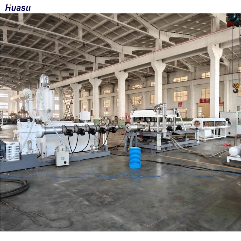 75-250 मिमी पाइप के लिए 15 मीटर/मिनट आउटपुट गति पर 38CrMoAlA बैरल सामग्री के साथ स्वचालित सिंगल वॉल नालीदार पाइप एक्सट्रूज़न लाइन