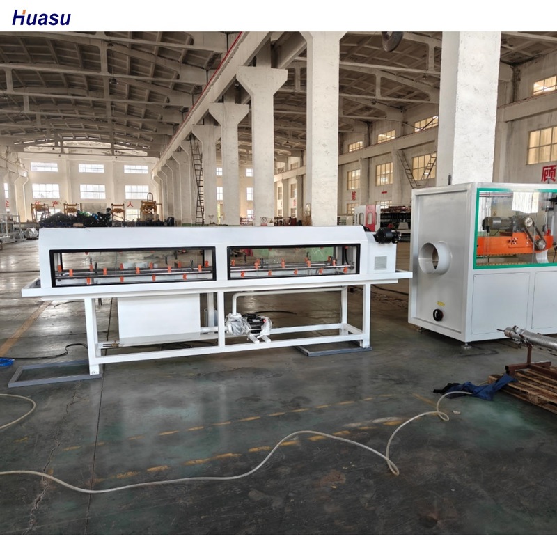 38CrMoAlA बैरल सामग्री और पूर्ण इंटरमेसिंग एंगेजमेंट सिस्टम के साथ स्वचालित सिंगल वॉल नालीदार पाइप एक्सट्रूज़न लाइन