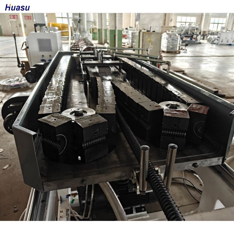 पीएलसी नियंत्रण एकल दीवार नालीदार पाइप एक्सट्रूज़न लाइन बैरल नाइट्राइडिंग गहराई के साथ 0.4 ∼ 0.7 मिमी और श्नाइडर / सीमेंस इलेक्ट्रिक घटक