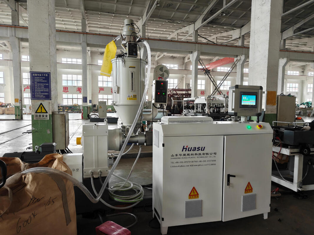 जल शीतलन पूर्ण स्वचालित एकल दीवार घुमावदार पाइप बाहर निकालना लाइन पाइप उत्पादन के लिए 40-80kg/h उत्पादन के साथ