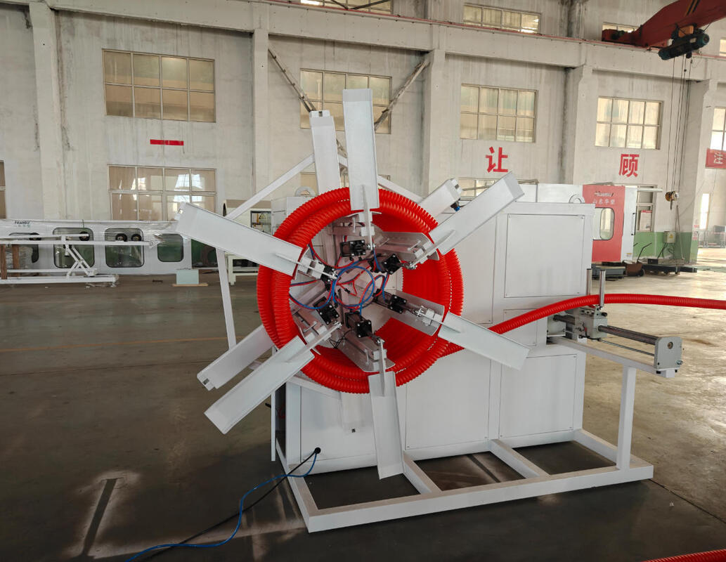 औद्योगिक उपयोग के लिए एलडी अनुपात 33 38 40 के साथ उच्च सटीकता वाली स्वचालित एकल दीवार नालीदार पाइप एक्सट्रूज़न मशीन