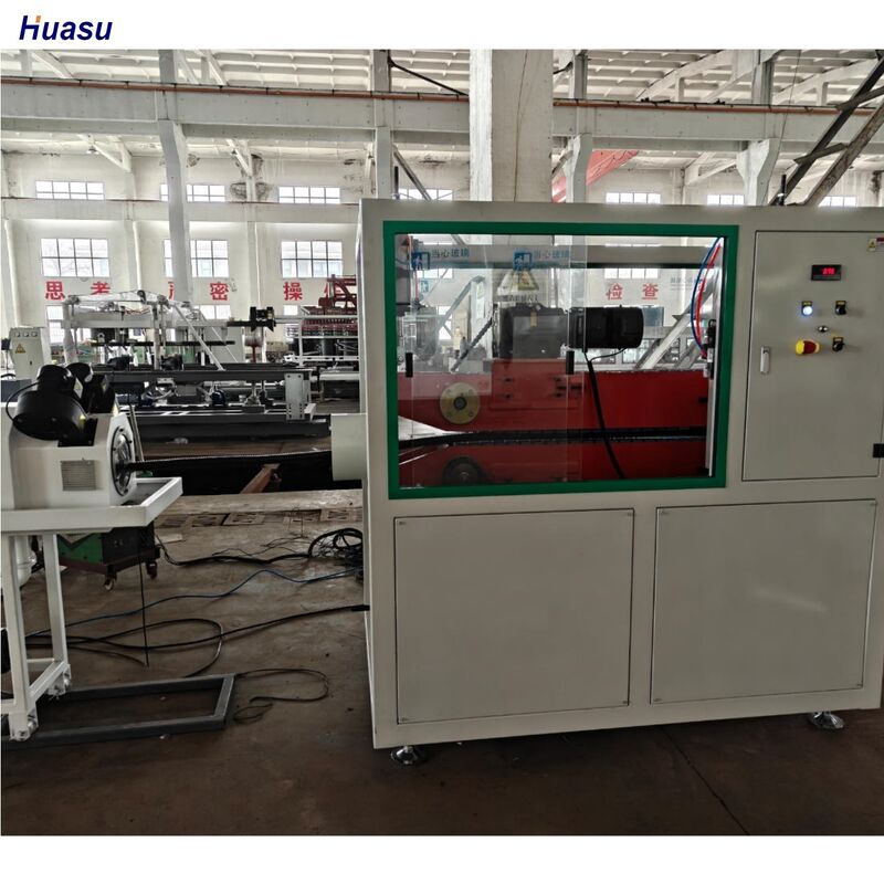 जल शीतलन एकल दीवार घुमावदार पाइप एक्सट्रूज़न लाइन 400-1000 क्षमता और स्वचालित घुमावदार के साथ