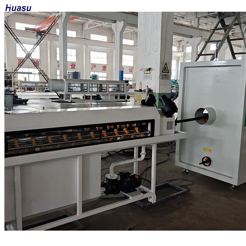 जल शीतलन एकल दीवार घुमावदार पाइप एक्सट्रूज़न लाइन के साथ एल / डी अनुपात 33/38/40 और 38CrMoAlA बैरल सामग्री