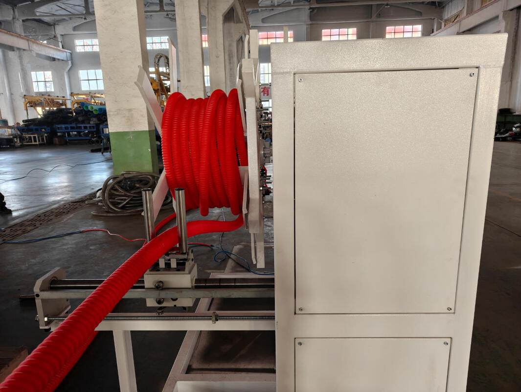 20CrMnTi गियर सामग्री और सीमेंस ब्रांड के विद्युत भागों के साथ डबल वॉल नालीदार पाइप एक्सट्रूज़न लाइन जिसमें HV>740 बैरल स्क्रू है