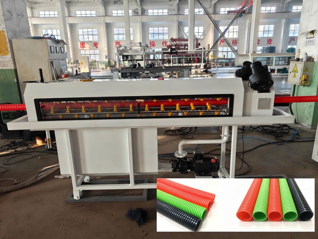 सीमेंस मोटर चालित एकल दीवार घुमावदार पाइप एक्सट्रूज़न लाइन गहरी पेंच चैनल संरचना और इलेक्ट्रिक हीटिंग के साथ