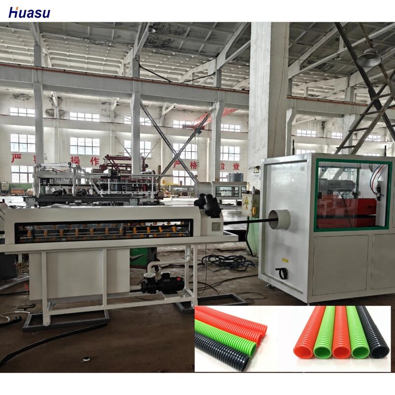 सिमेंस श्नाइडर मुख्य इलेक्ट्रिक्स, 38CrMoAlA बैरल सामग्री और पीएलसी रिमोट कंट्रोल के साथ एकल दीवार नालीदार पाइप एक्सट्रूज़न लाइन