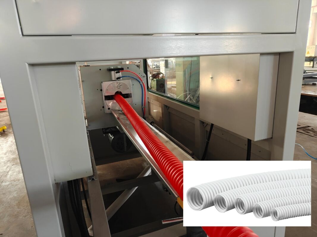 जल शीतलन एकल दीवार घुमावदार पाइप एक्सट्रूज़न लाइन एक फ़ीड और 1 सेट घुमावदार के साथ स्थिर उत्पादन प्रक्रिया सुनिश्चित