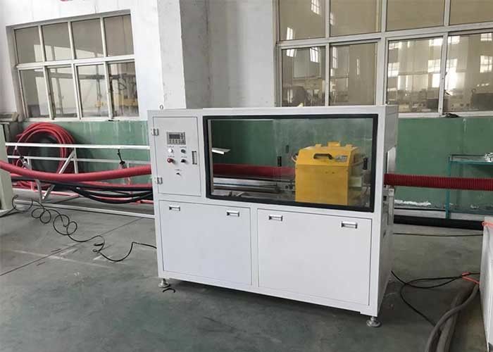 पीपी पीई DWC नालीदार पाइप बनाने की मशीन एयर कूलिंग प्लास्टिक पाइप बाहर निकालना मशीन