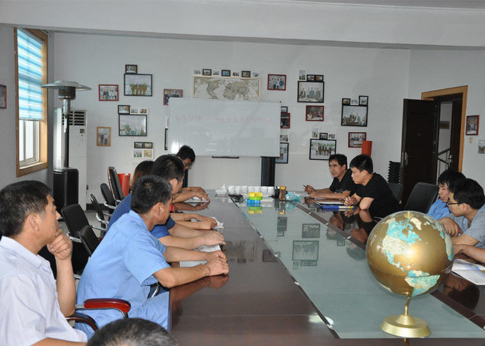 पीवीसी पीई पीपी एकल दीवार नालीदार पाइप बनाने की मशीन 250 मिमी पाइप व्यास