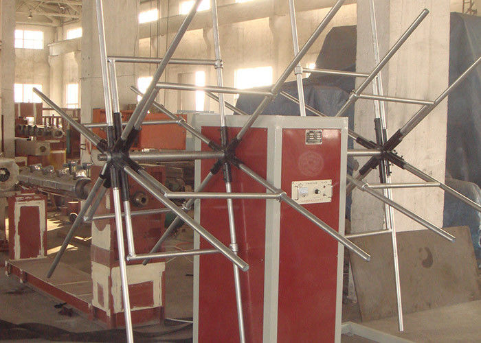 16-1200 मिमी पीवीसी पाइप एक्सट्रूज़न लाइन पीई सिंगल वॉल नालीदार पाइप एक्सट्रूज़न लाइन