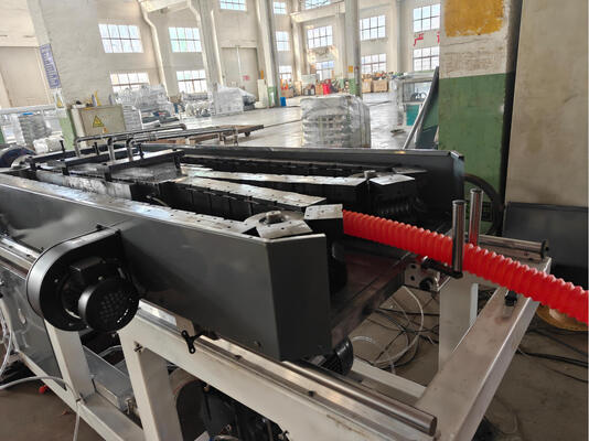 Water Cooling System Single Wall Corrugated Pipe Extrusion Line for PE Plastic Processing with 38CrMoAlA Barrel Material